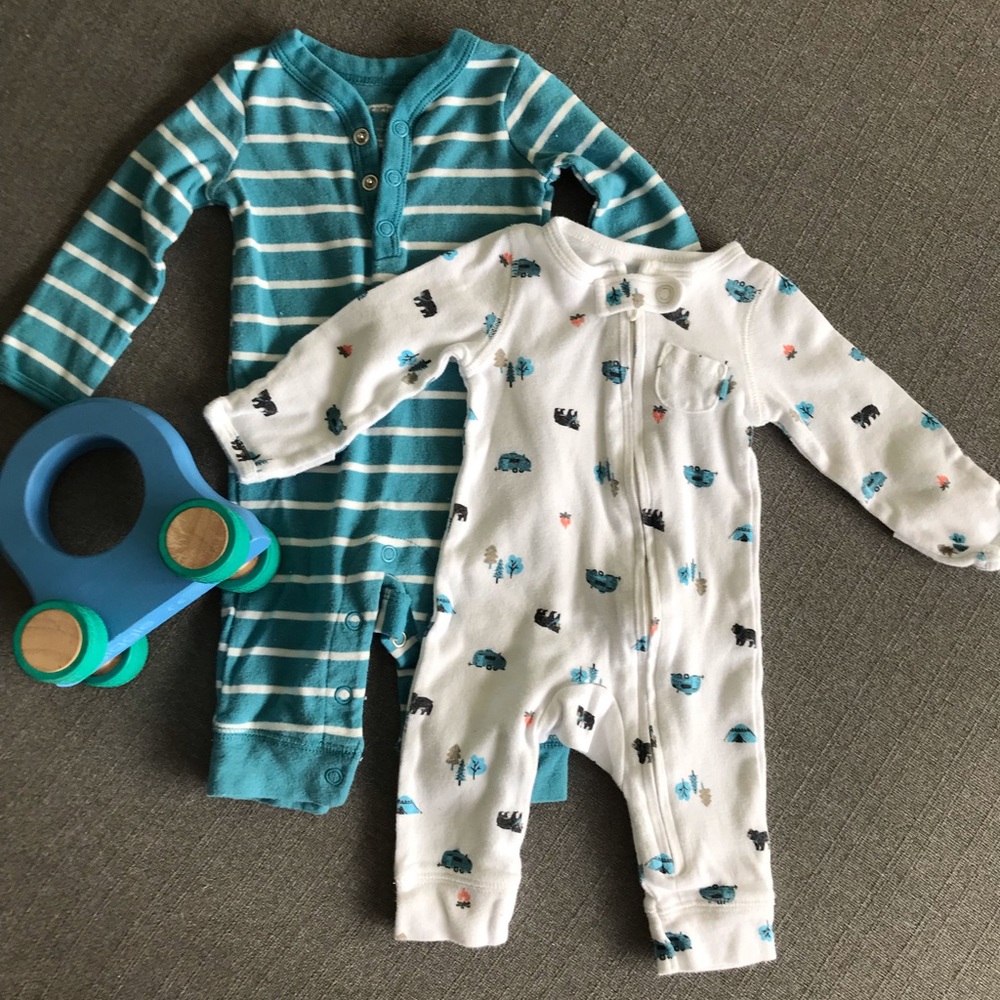 CARTERS Baby boy sleep and play